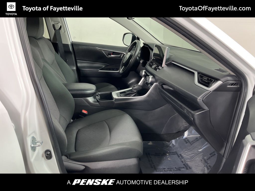 Thumbnail: 2024 Toyota RAV4 - 8