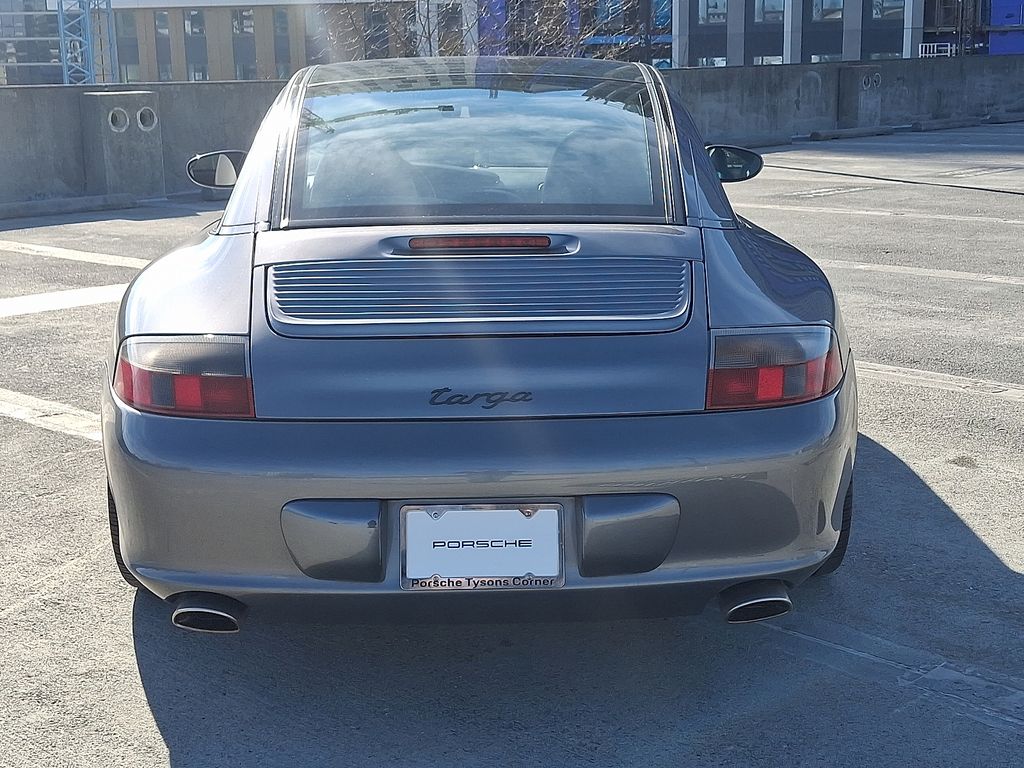 Thumbnail: 2003 Porsche 911 - 9