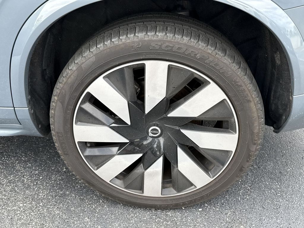 Thumbnail: 2023 Volvo XC90 - 31