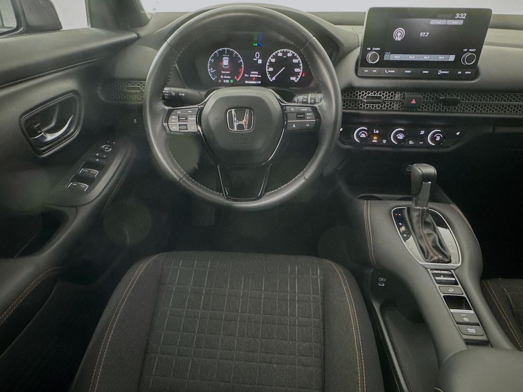 2025 Honda HR-V Sport photo