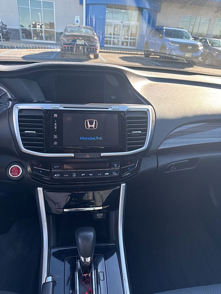 Thumbnail: 2017 Honda Accord - 7