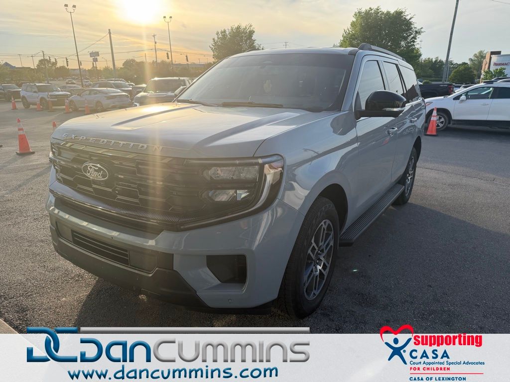 Gray Metallic 2026 Ford Expedition Active 4WD SUV / Crossover Four-Wheel Drive Automatic
