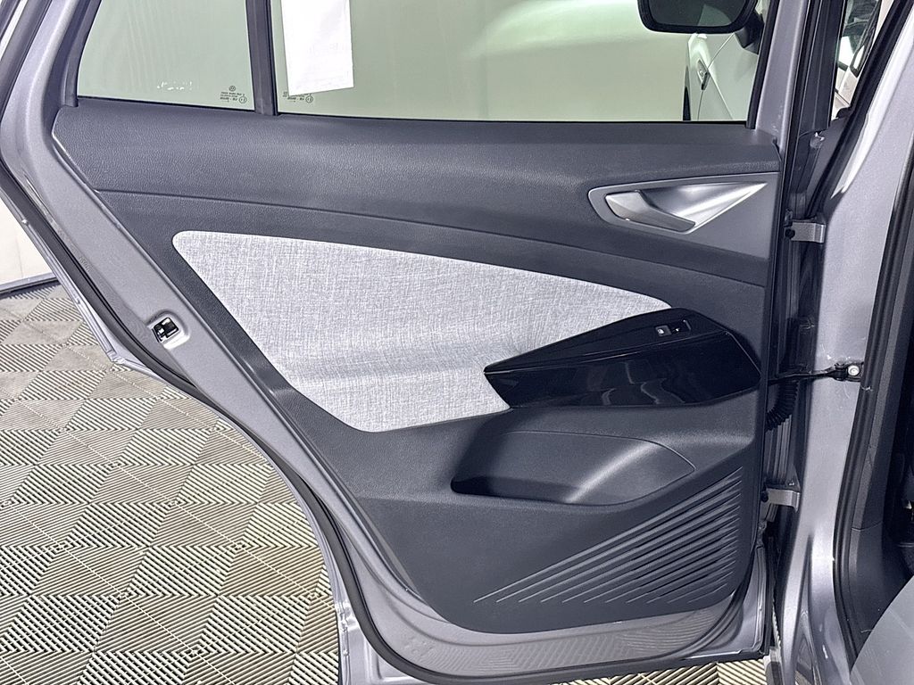 2025 Volkswagen ID.4 Pro