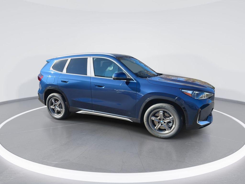 2025 BMW X1 xDrive28i 9