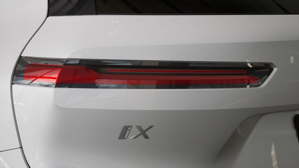 Thumbnail: 2026 BMW iX - 8