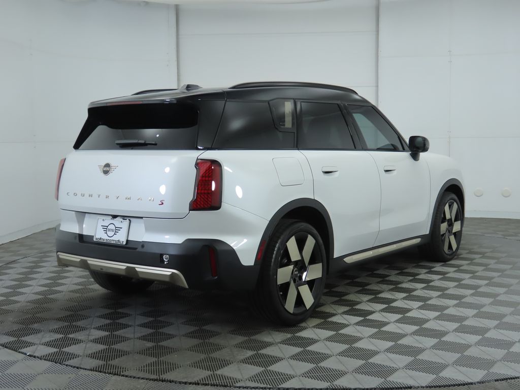 2025 MINI Cooper Countryman Iconic 5