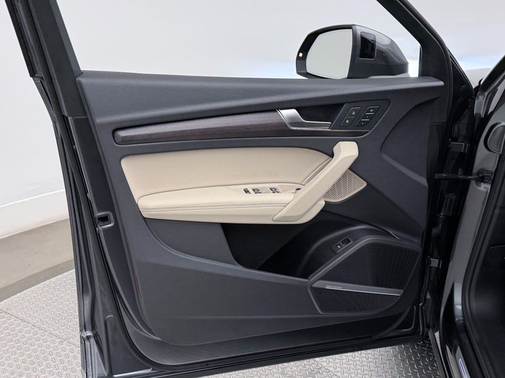 Thumbnail: 2022 Audi Q5 - 29