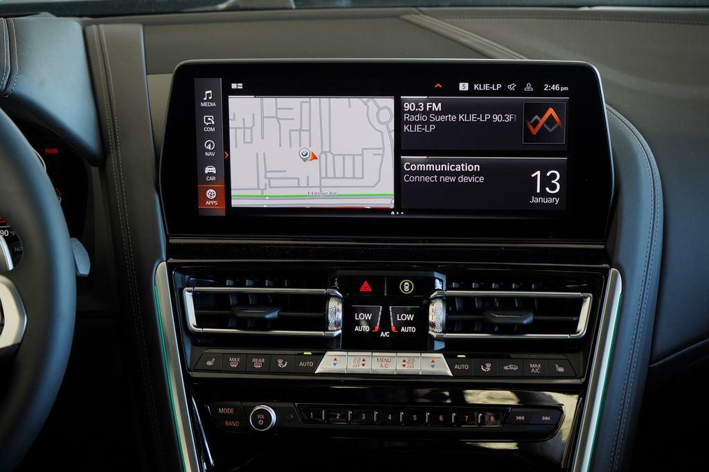 Thumbnail: 2026 BMW 8 Series - 16