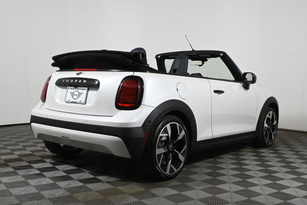 2025 MINI Cooper  14