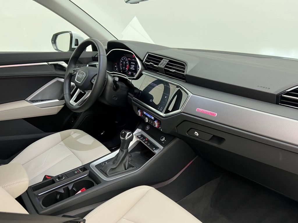 Thumbnail: 2025 Audi Q3 - 16