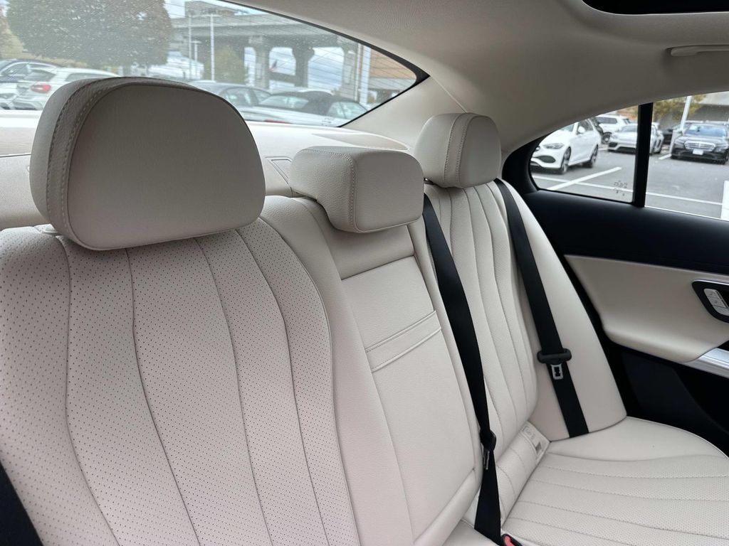 Thumbnail: 2025 Mercedes-Benz E-Class - 27