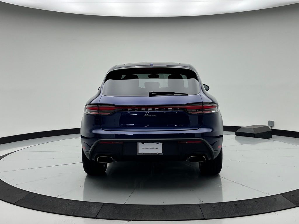 Thumbnail: 2025 Porsche Macan - 9