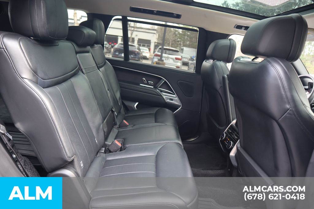 Used 2025 Gray Land Rover SE image 27