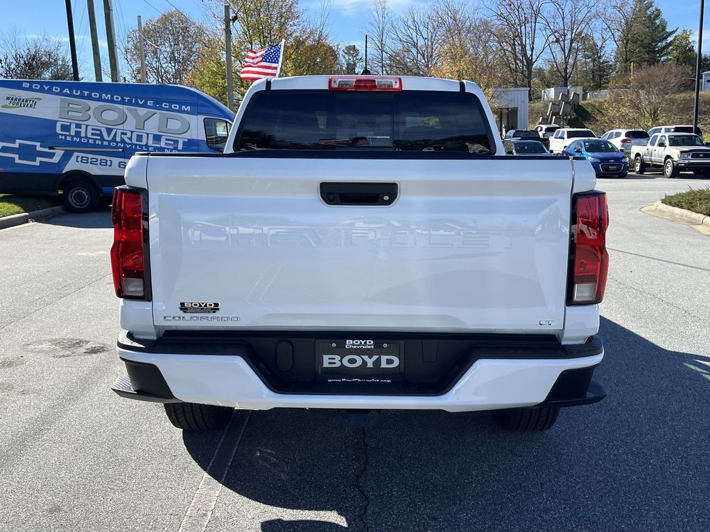 2024 Chevrolet Colorado LT photo