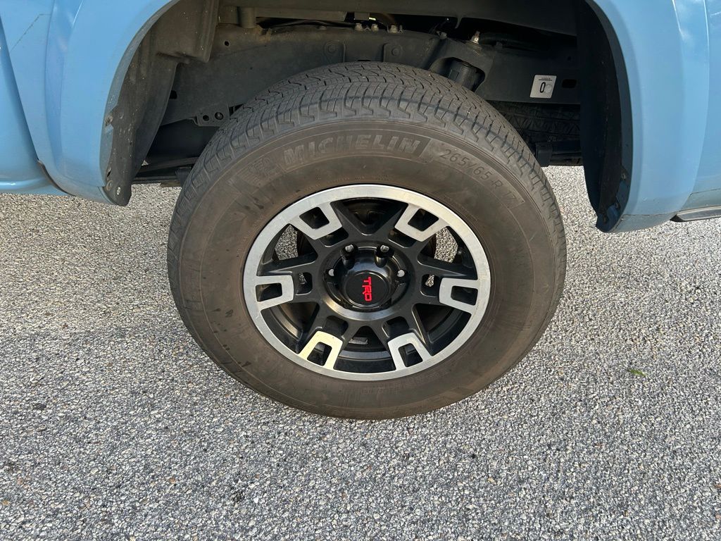 Thumbnail: 2019 Toyota Tacoma - 9