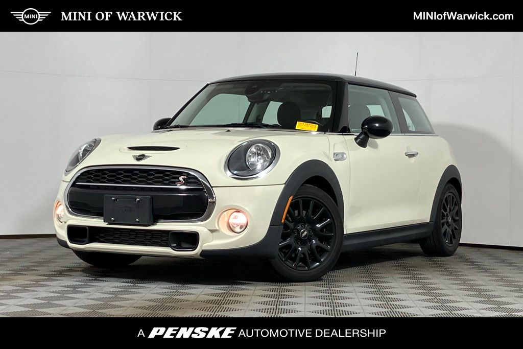 2019 MINI Cooper S -
                Warwick, RI