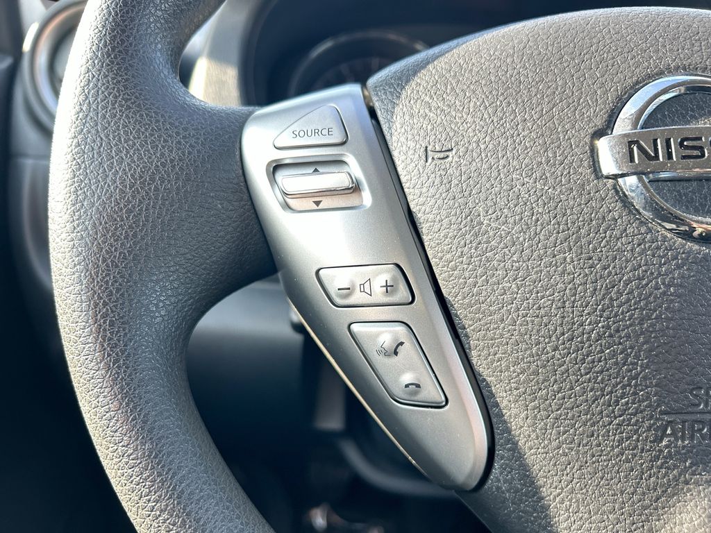 Thumbnail: 2015 Nissan Versa Note - 23