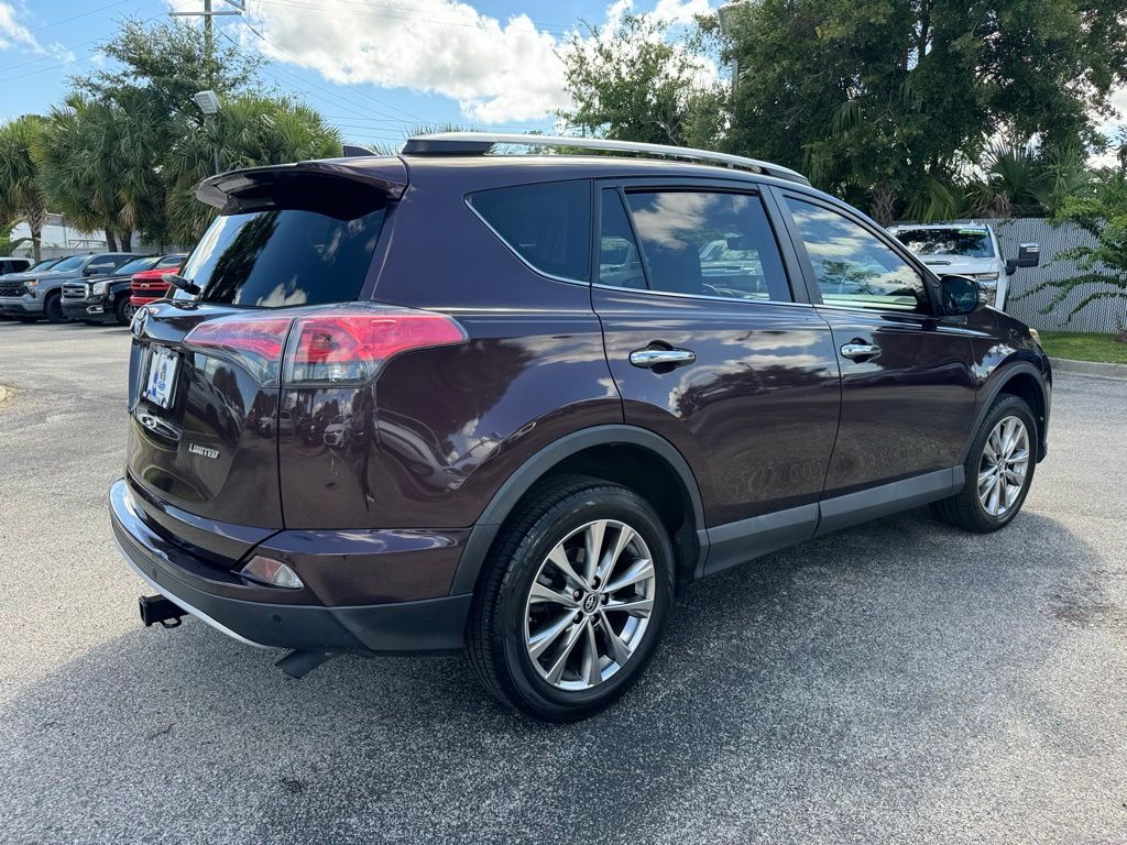 2016 Toyota RAV4 Limited 8