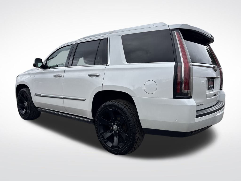 2019 Crystal White Tricoat Cadillac Escalade Platinum Edition 4X4 SUV