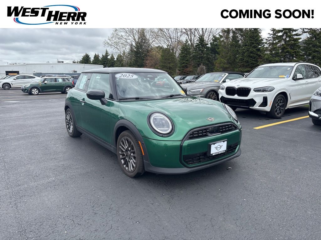 Pre-Owned 2025 MINI Cooper Signature Plus 2D Hatchback in
