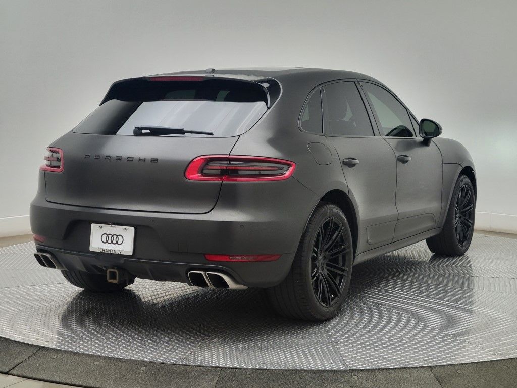 Thumbnail: 2015 Porsche Macan - 6