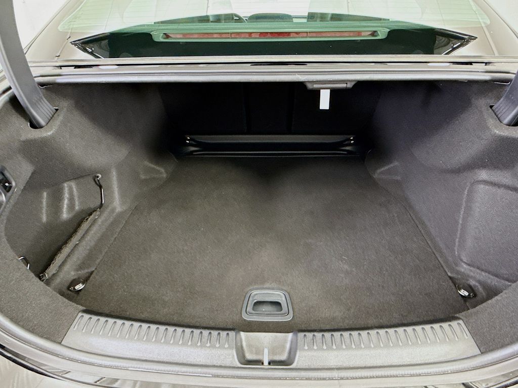 Thumbnail: 2025 Mercedes-Benz E-Class - 27