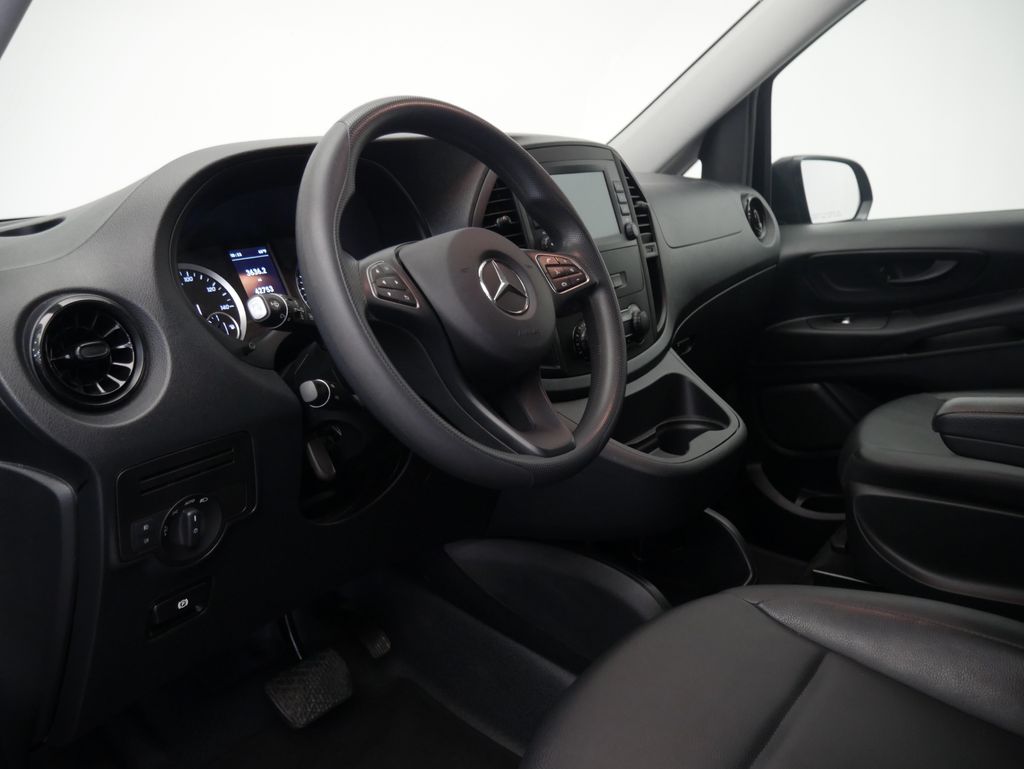 Thumbnail: 2023 Mercedes-Benz Metris - 17