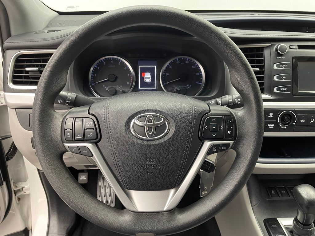 2019 Toyota Highlander LE 20