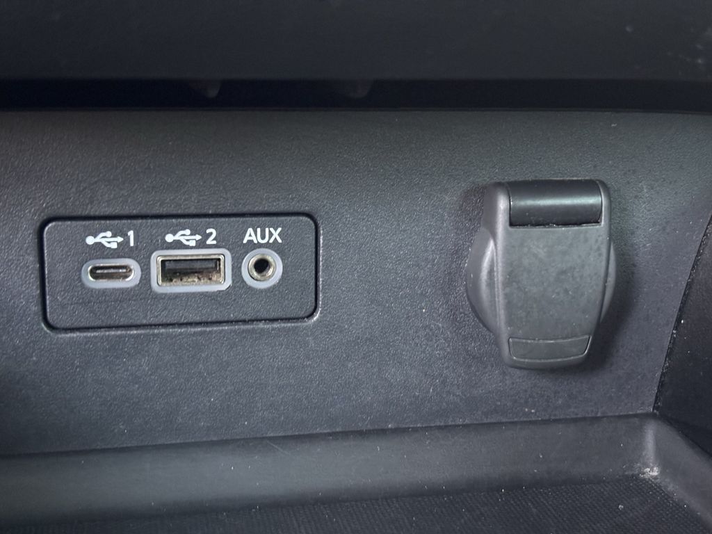 Used 2024 Nissan Altima Sedan