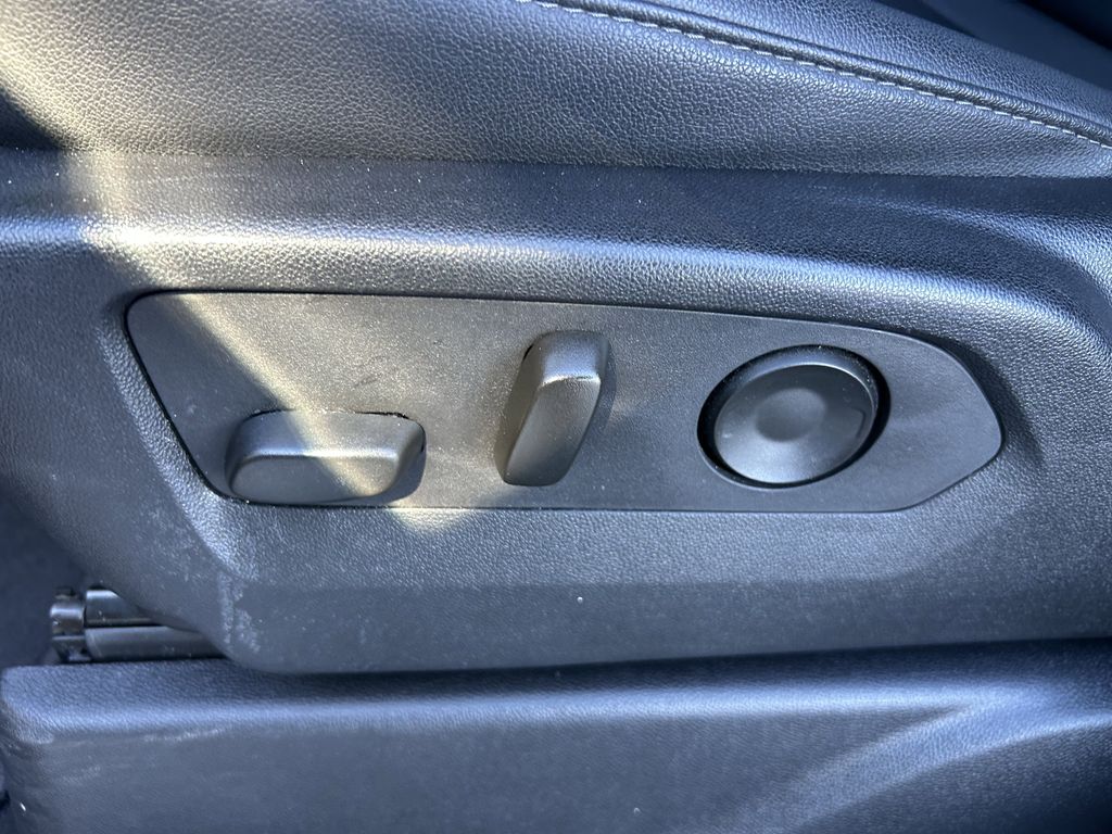 used 2024 Chevrolet Tahoe car, priced at $47,693