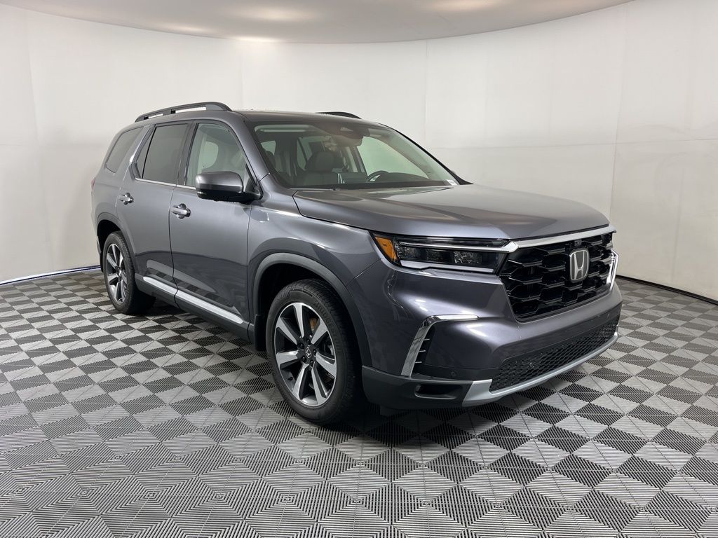 Thumbnail: 2023 Honda Pilot - 18