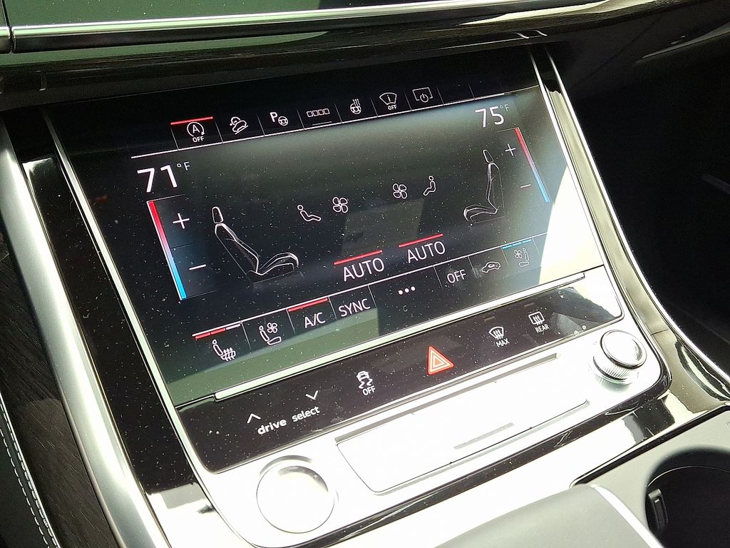 Thumbnail: 2026 Audi Q7 - 11