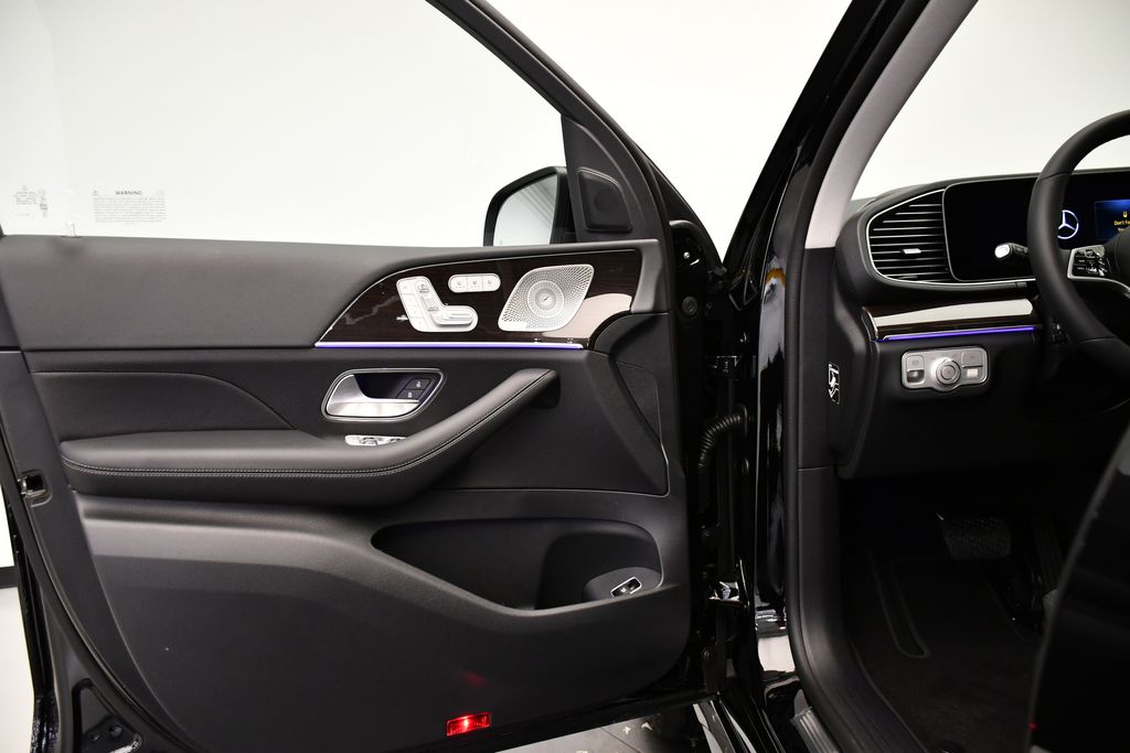 Thumbnail: 2026 Mercedes-Benz GLE - 31