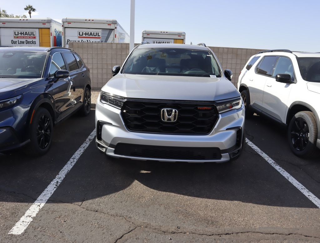 2025 Honda Pilot TrailSport 2