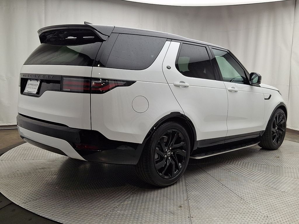 Thumbnail: 2025 Land Rover Discovery - 4