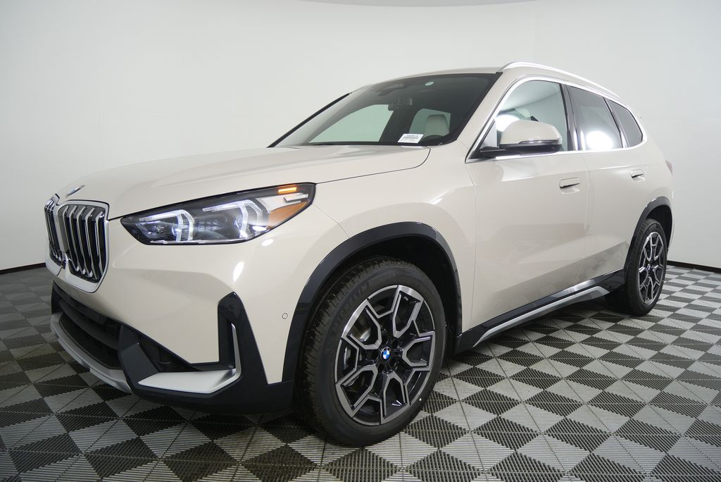 Thumbnail: 2026 BMW X1 - 8