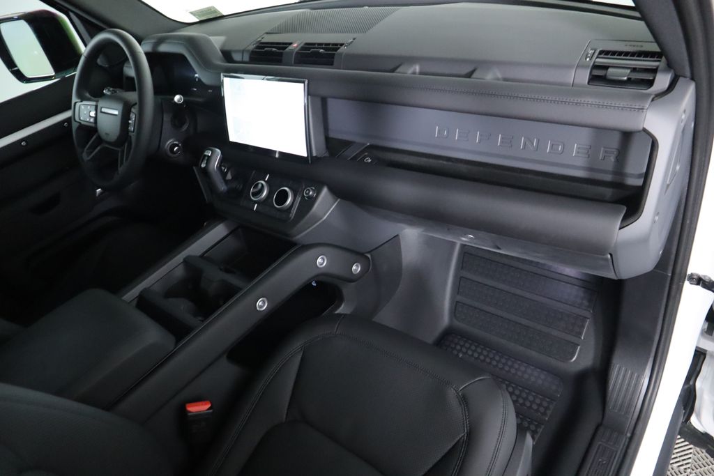 2025 Land Rover Defender 110 19