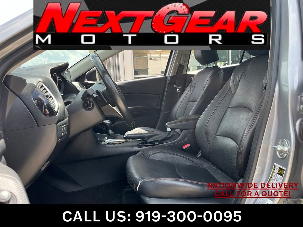 Liquid Silver Metallic 2014 Mazda MAZDA3 Sedan Front-Wheel Drive 6-Speed Automatic