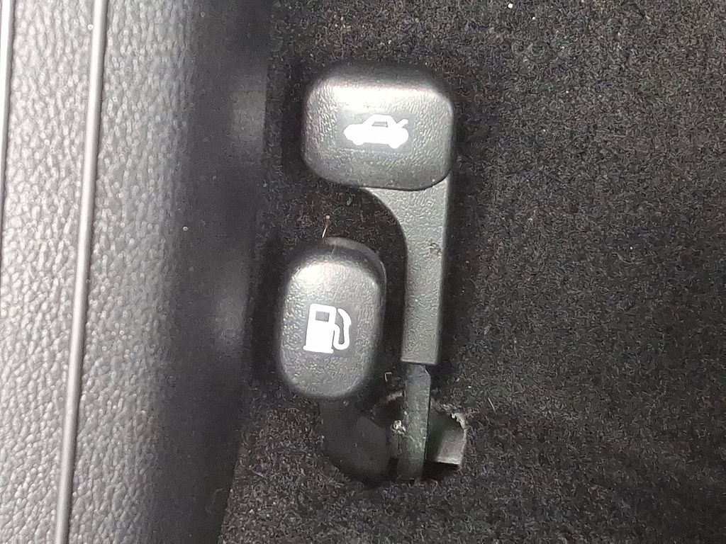 Thumbnail: 2023 Kia Forte - 26