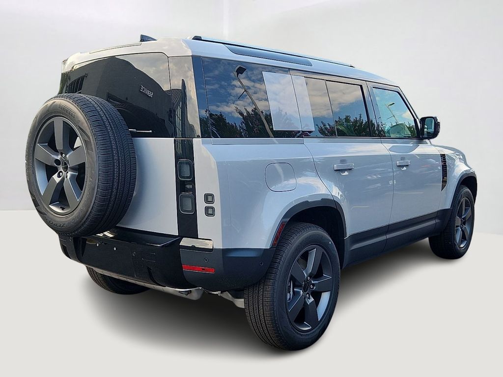 Thumbnail: 2026 Land Rover Defender - 3