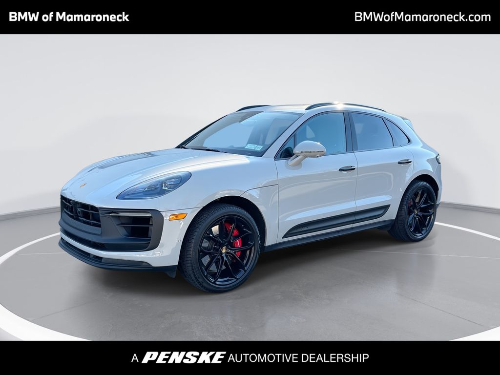 Thumbnail: 2024 Porsche Macan - 1