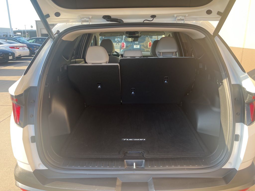 Thumbnail: 2025 Hyundai Tucson - 10