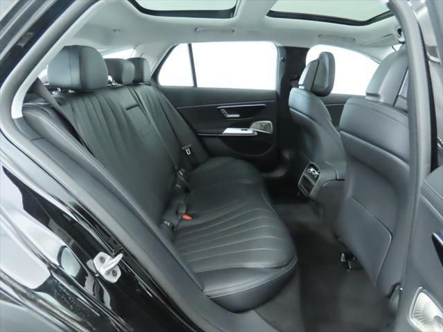 Thumbnail: 2025 Mercedes-Benz E-Class - 24