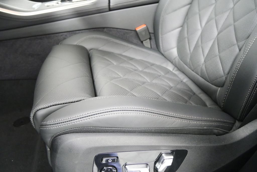 Thumbnail: 2026 BMW X5 - 9