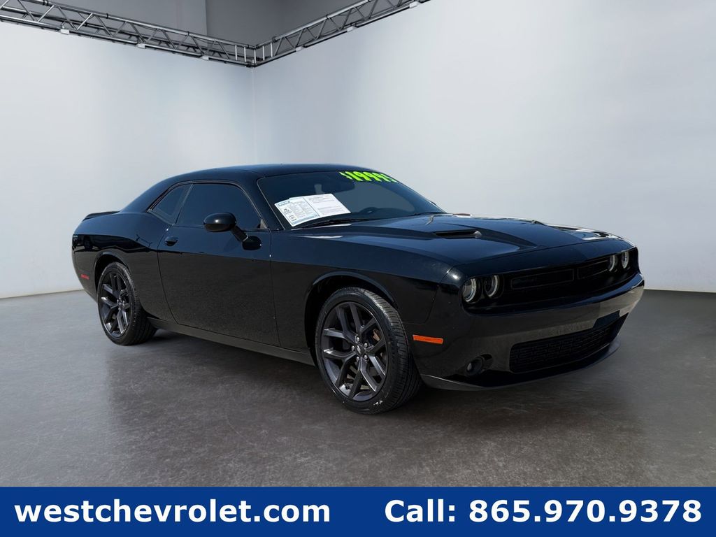 Pitch Black Clearcoat 2020 Dodge Challenger Coupe Rear-Wheel Drive 8-Speed Automatic