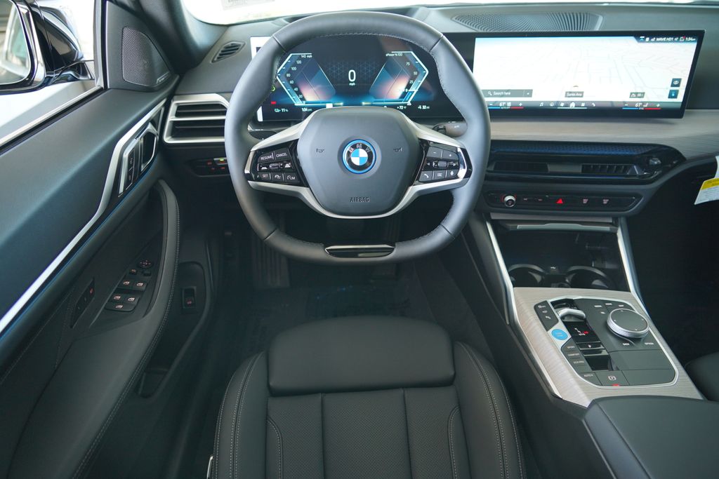 Thumbnail: 2026 BMW i4 - 15