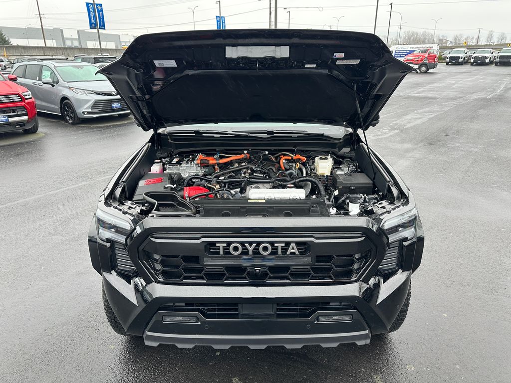 2025 Toyota Tacoma TRD Pro photo 4