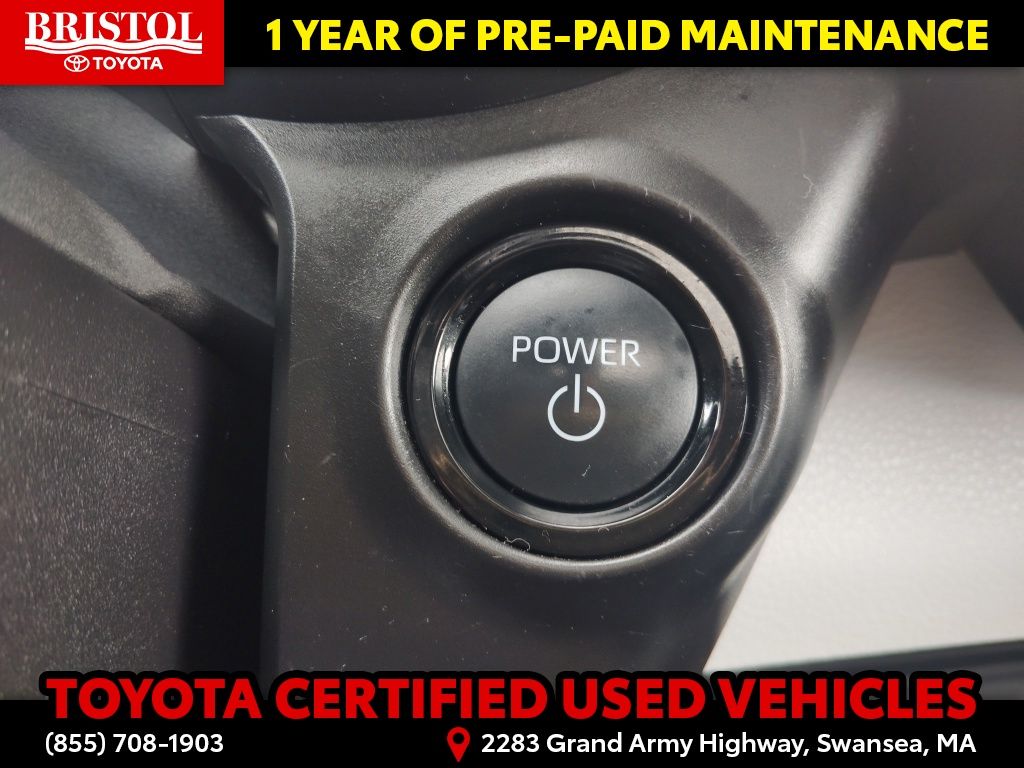 Used 2025 Toyota Sienna Van