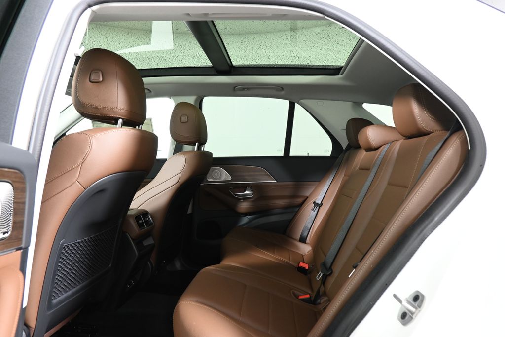 Thumbnail: 2026 Mercedes-Benz GLE - 27