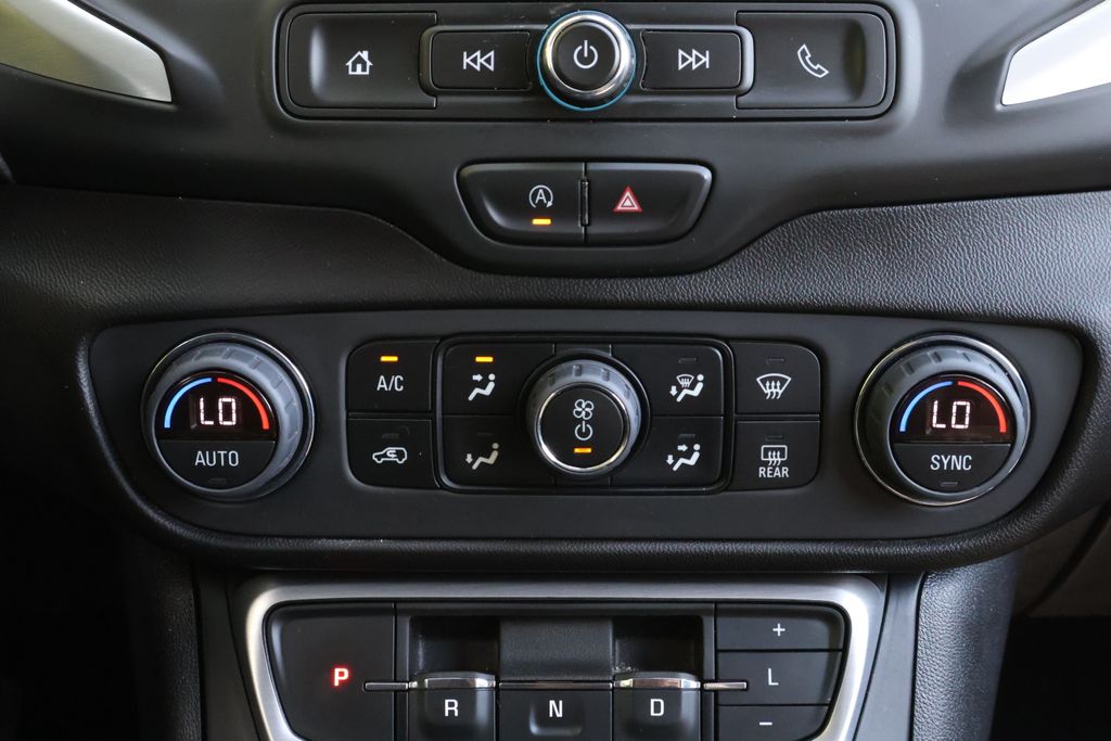2023 GMC Terrain SLE 19